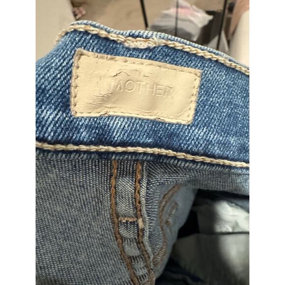Brand new Mother The Insider Crop Step Fray Jeans in Juicin' 28” - Picture 5 of 6
